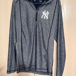 Gray New York Yankees Men's Pullover (Small)